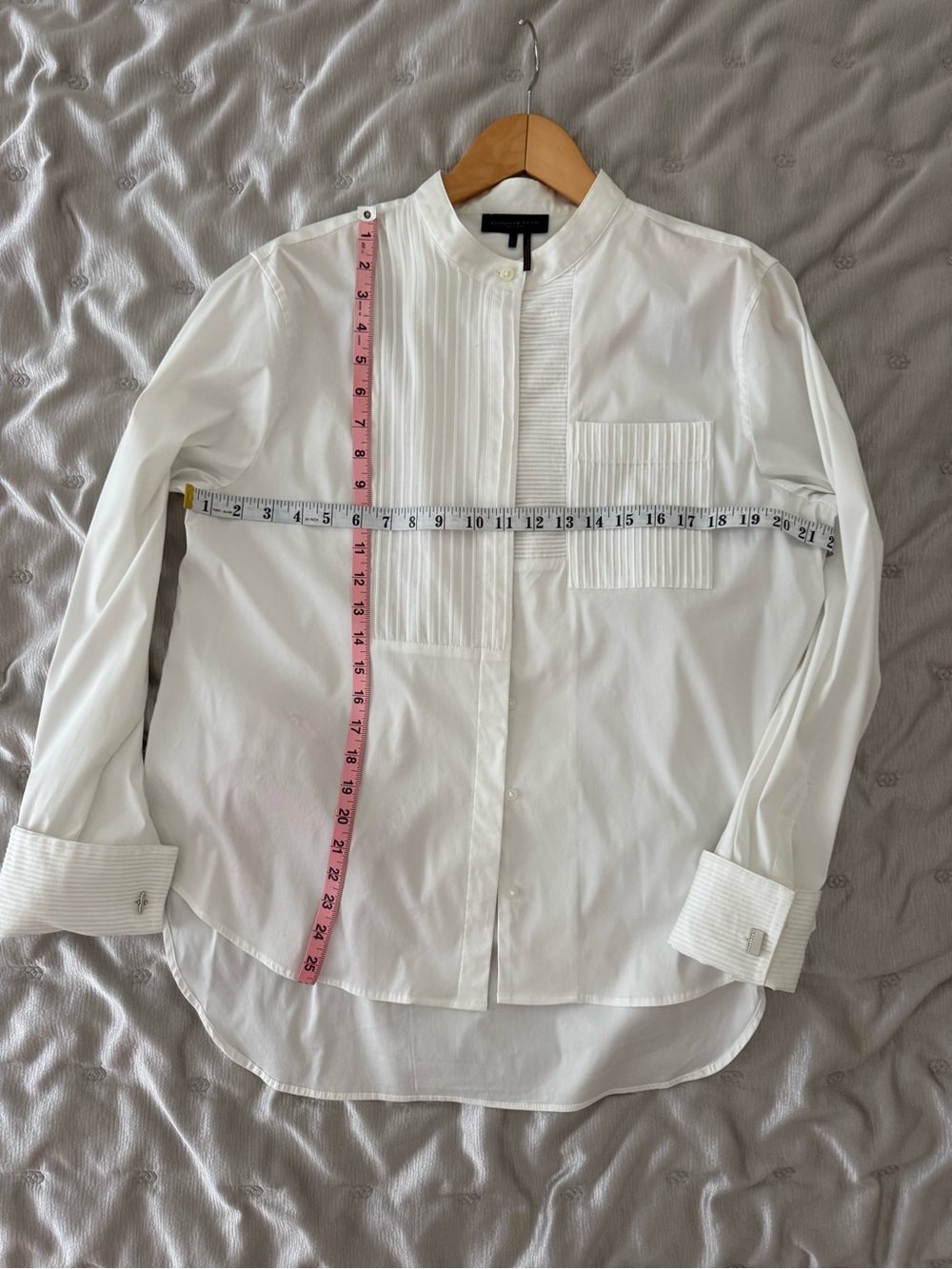 Donna Karan White Pleated Mandarin Collar Shirt - Picture 4 of 10